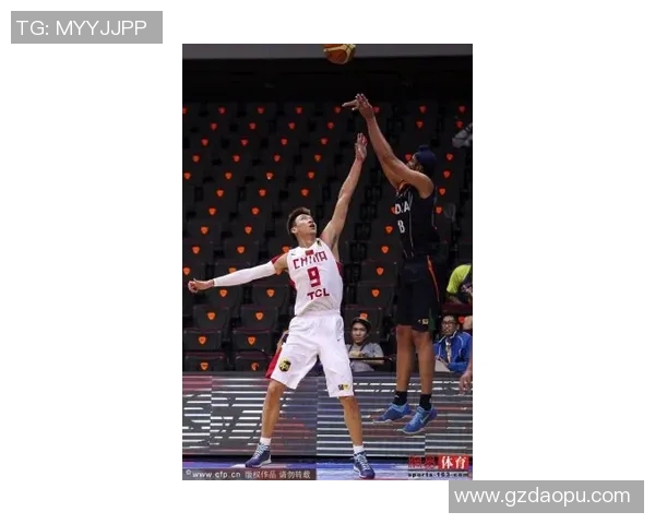 周鹏：从篮球场上的拼搏者到生活中的榜样，见证成长与坚持的力量